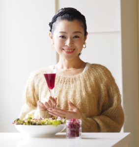 浅利真妃さん