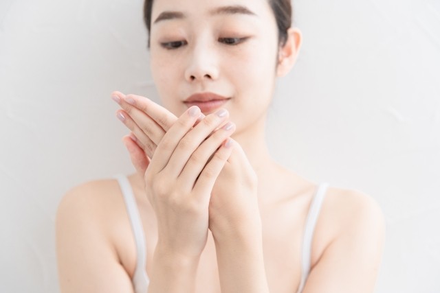 ネイルケアは健康に整えるべき