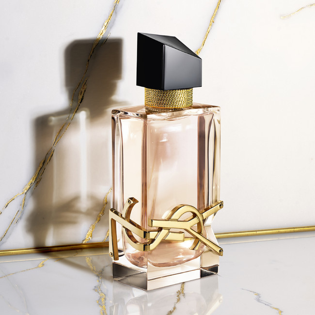 リブレ オーデトワレ 50mL 13,750円（税込）　30mL　9,350円（税込） 2021年7月2日（金）新発売 2021年6月23日（水）公式オンライン ブティック・表参道フラッグシップ ブティック 先行発売