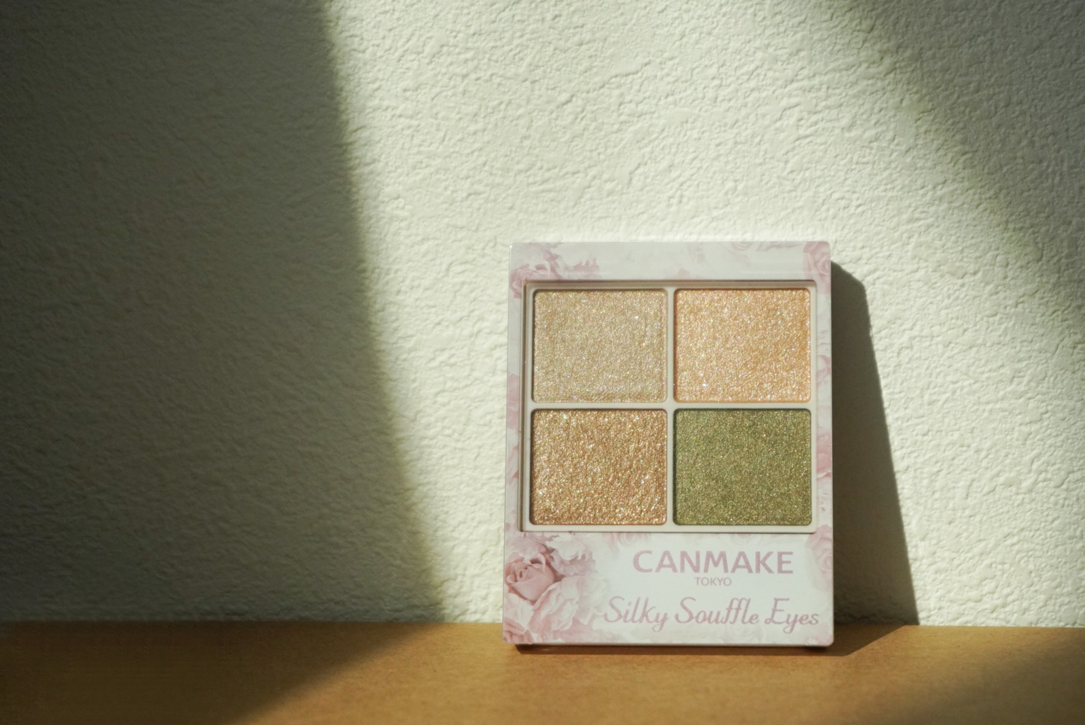 シルキースフレアイズ