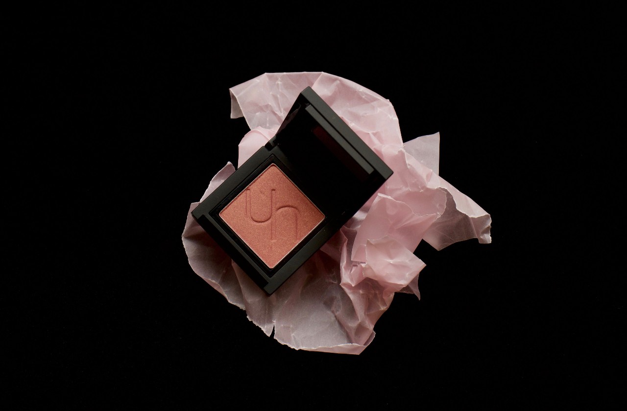 eye shadow