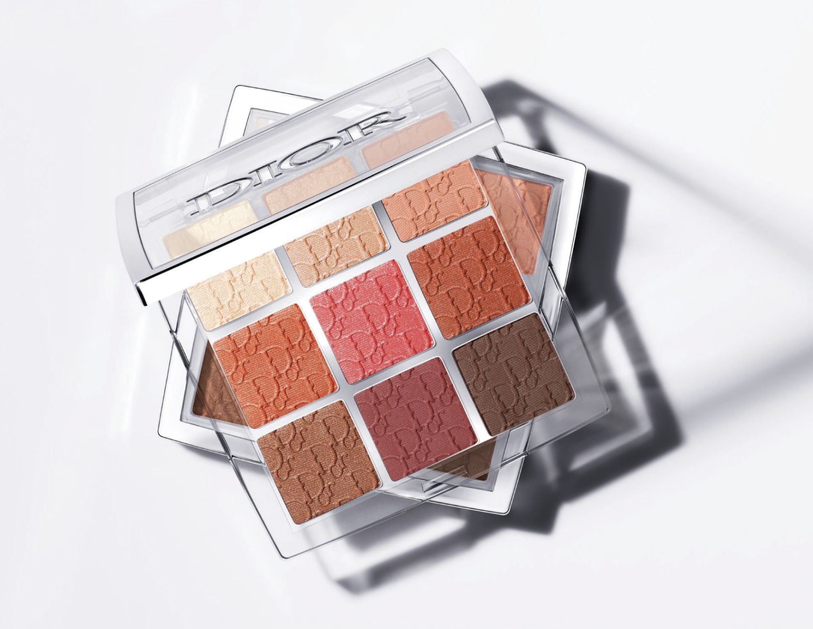 ディオール バックステージ アイ パレット」にコーラル系の新色 003