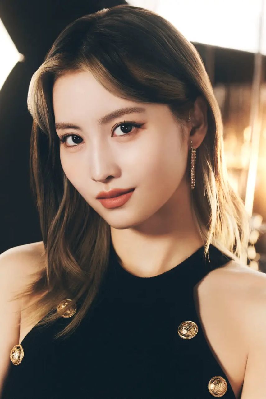 WonjungyoからTWICE MOMOのサイン入りのパウダー キラキラピンクの