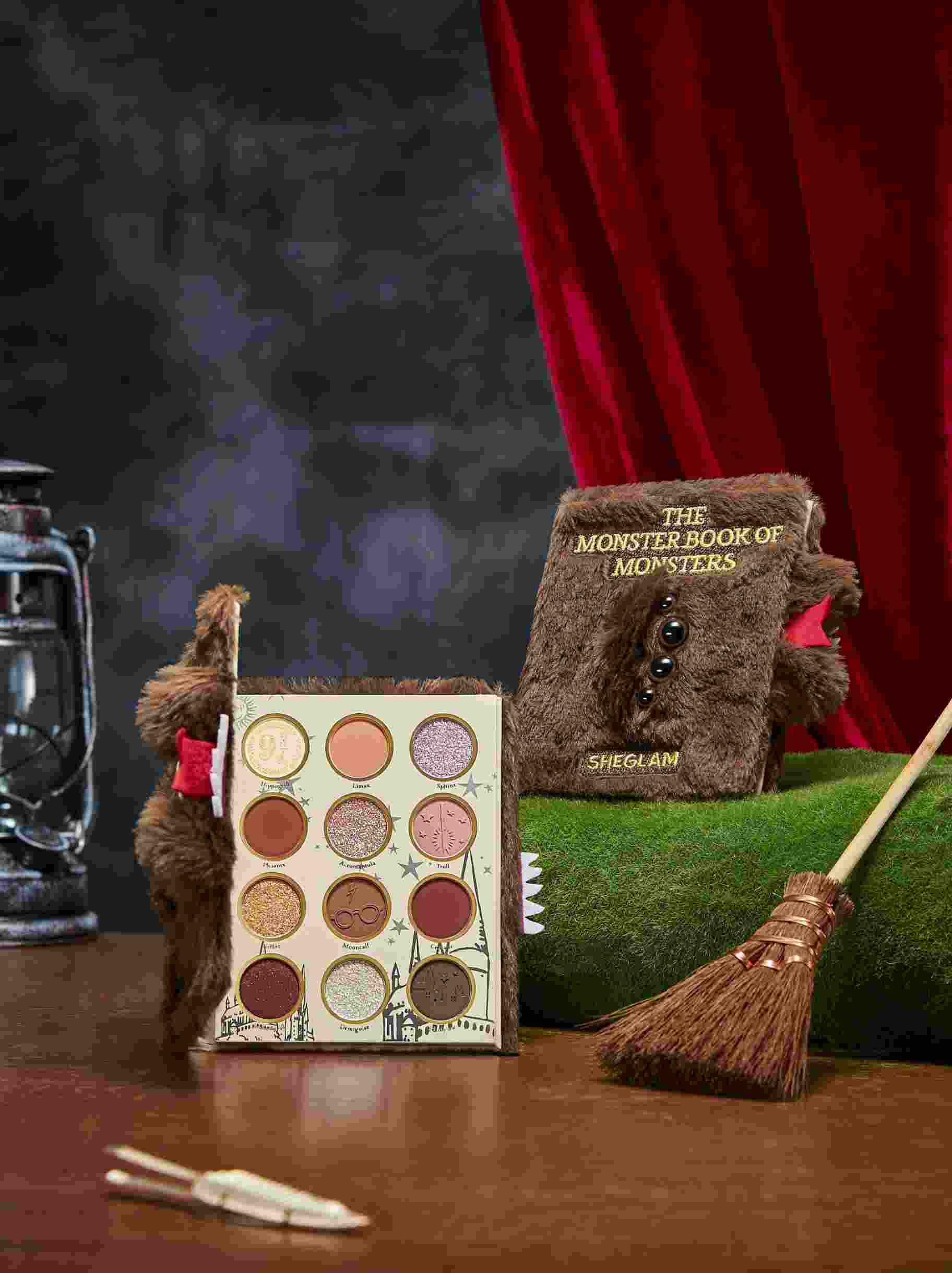 モンスターブック・オブ・モンスターズパレット（Monster Book of Monsters Palette）
