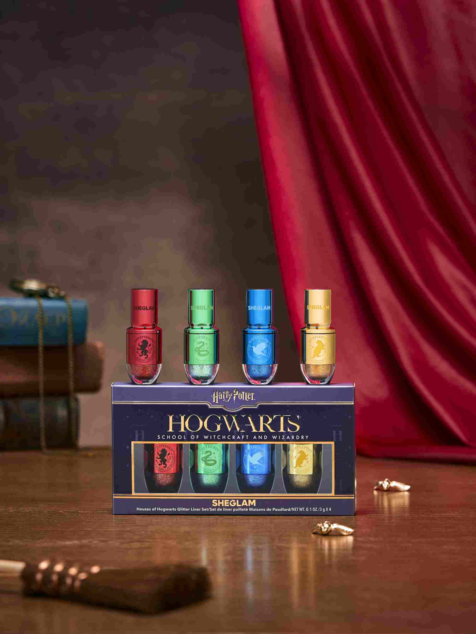 ホグワーツ グリッターライナーセット（Houses of Hogwarts Glitter Liner Set）