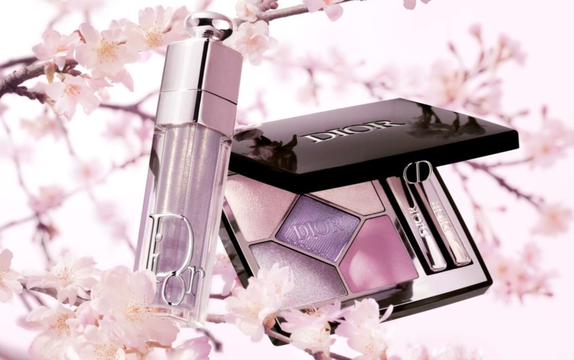 Diorからピンクの「サクラ メイクアップ コレクション」