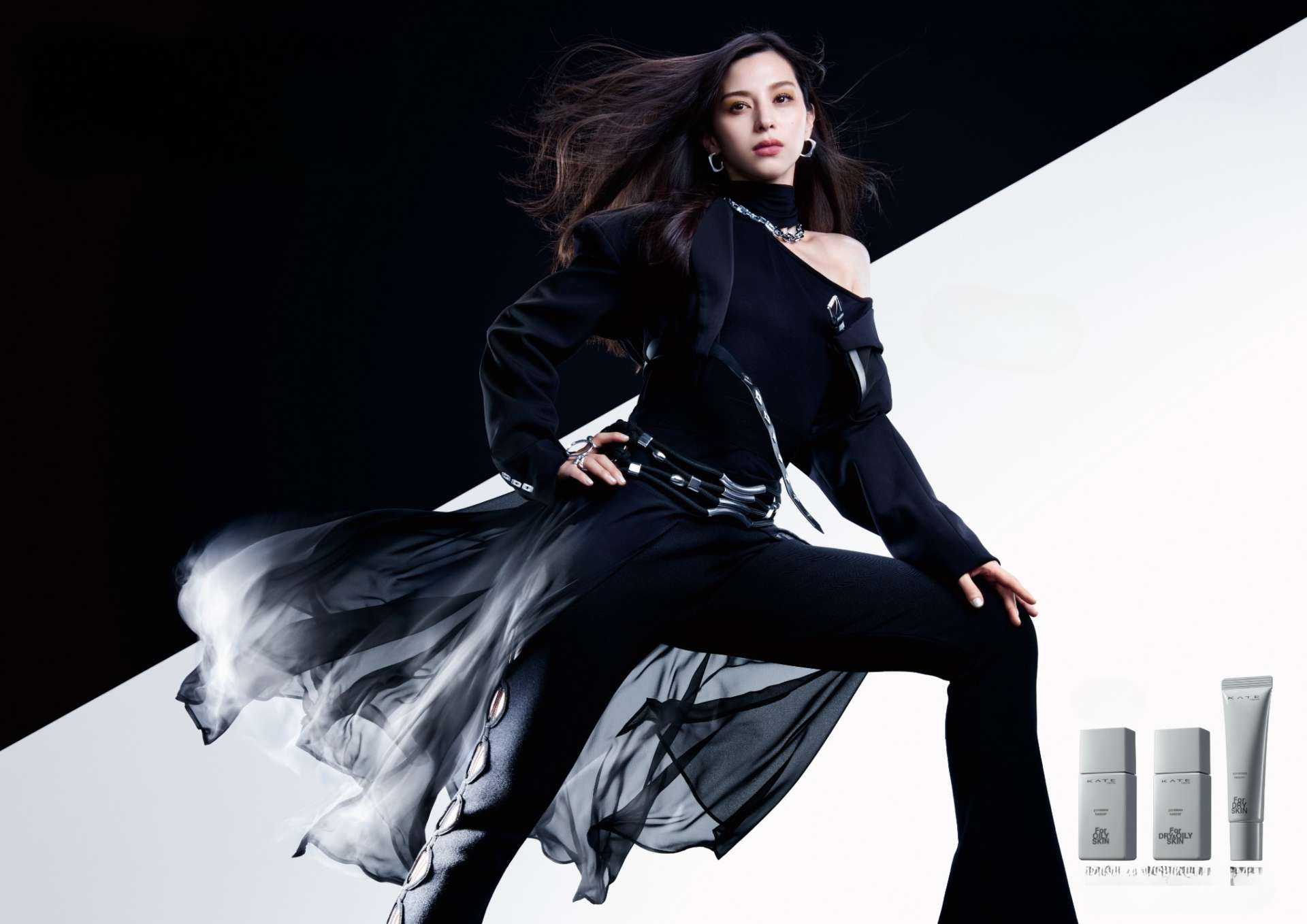 KATEから毛穴をカバー＆くずれをブロックする新プライマー「ポアレス