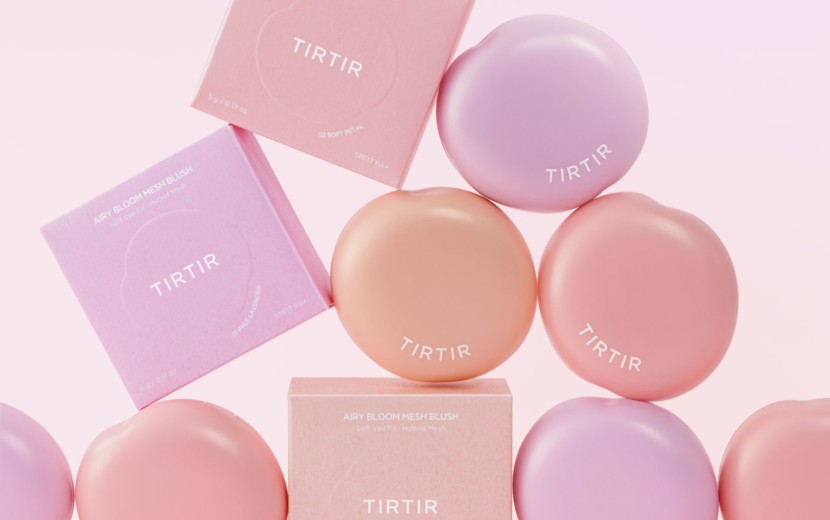 エアリー ブルーム メッシュ ブラッシュ（AIRY BLOOM MESH BLUSH）