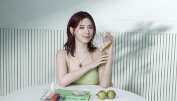 ソフトブラーリングアイパレット　ライムスパークリングコレクション