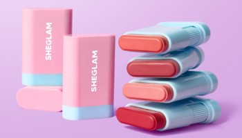 グラス グロー ブラッシュ スティック（Glass Glow Blush Stick）